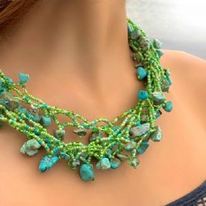 CCHUNKY STONE NECKLACE - SEAFOAM GREENS - Click To Enlarge